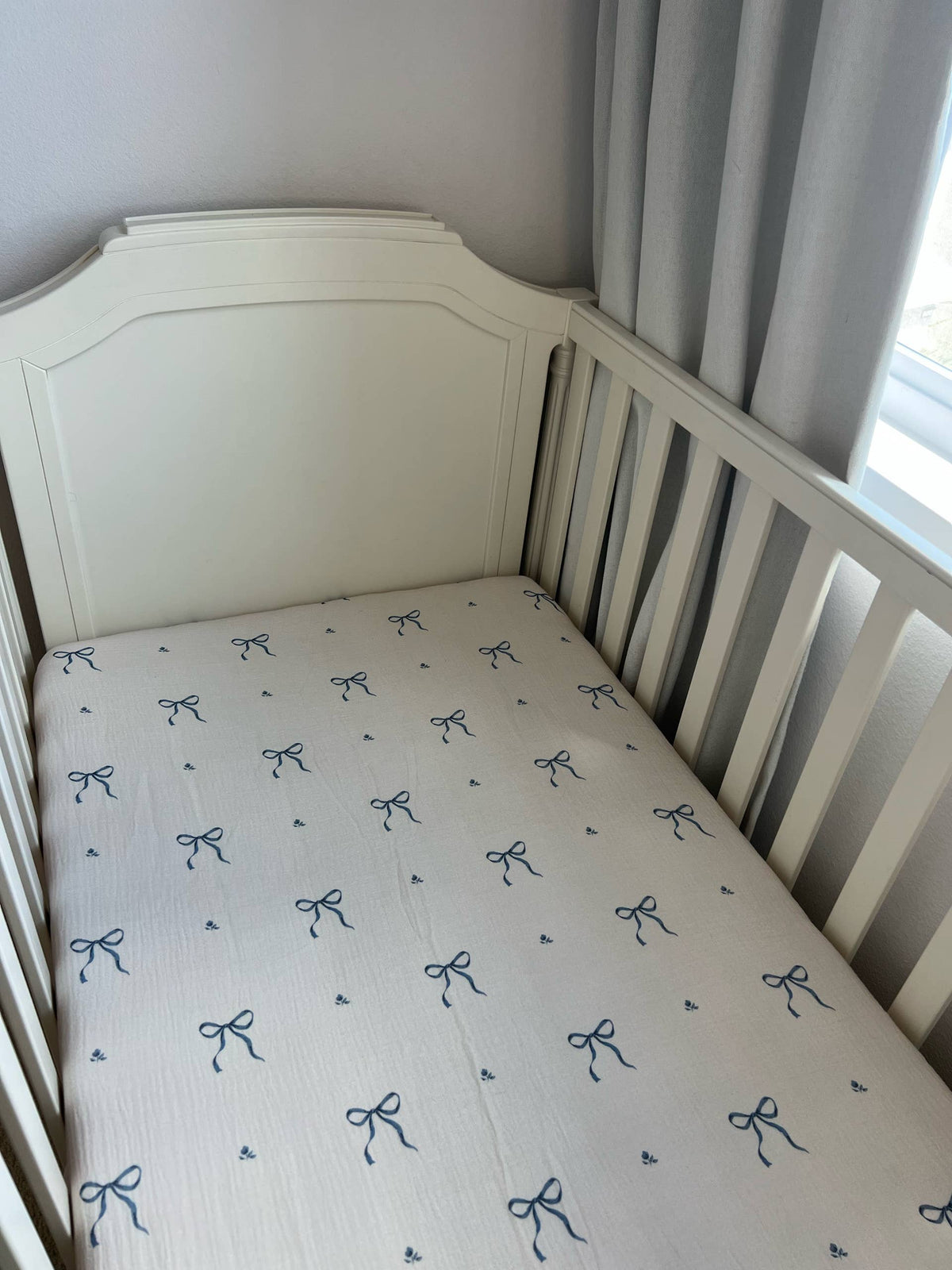 Blue Bows Cotton Gauze Crib Sheet