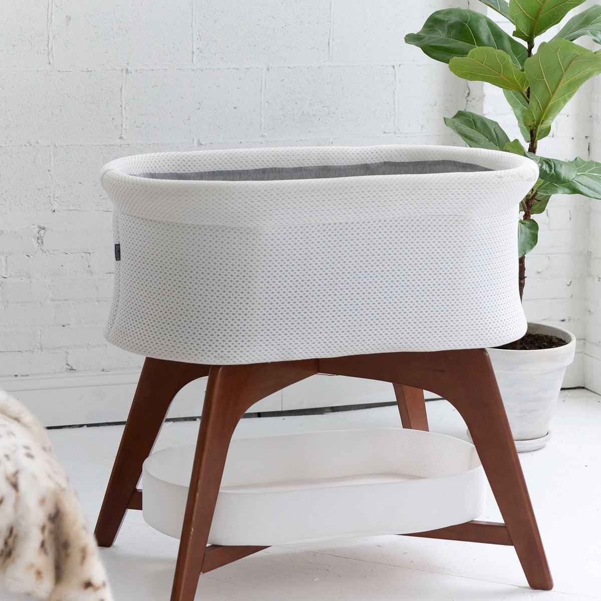 TruBliss Baby EVI SMART Bassinet