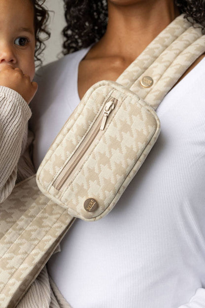 The Monarch Accessory Bag - Houndstooth