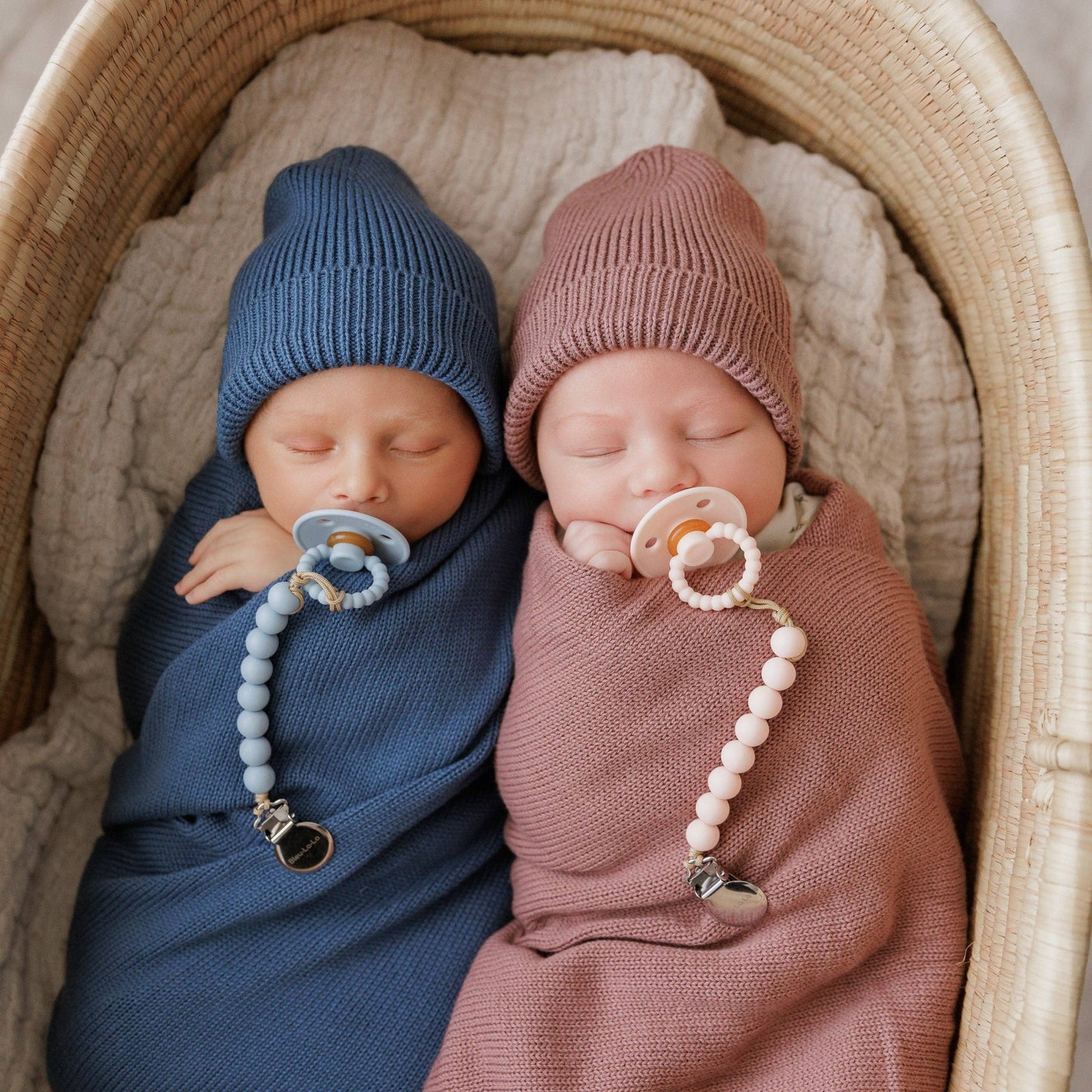 Luladream Pacifier and Clip Set