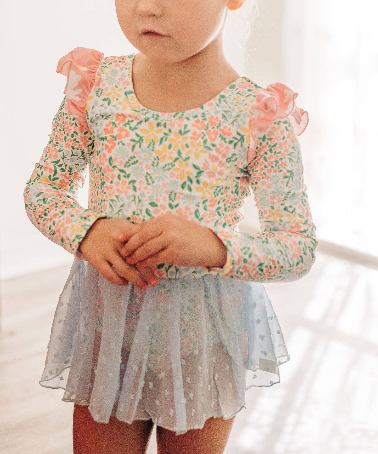 Farrah Leotard - Happiness