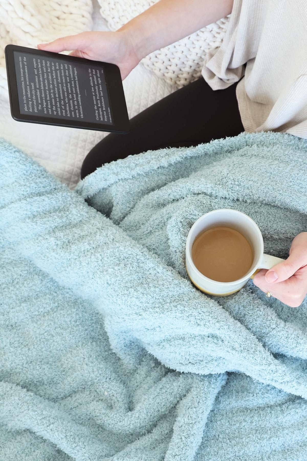 CuddleLane™ Luxe Blankets | Solids