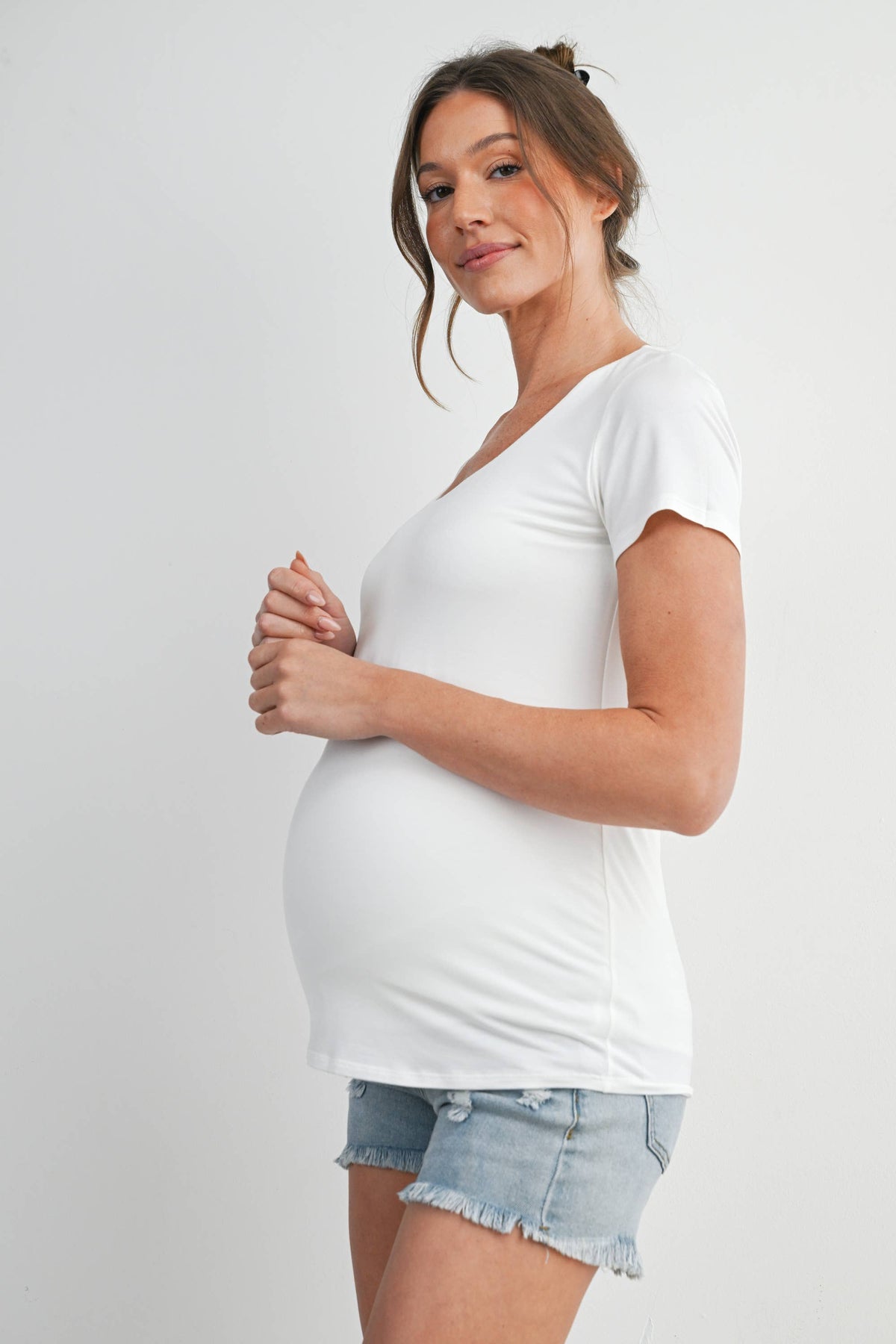 Short Sleeve Scoop Neck Maternity Knit T-Shirt