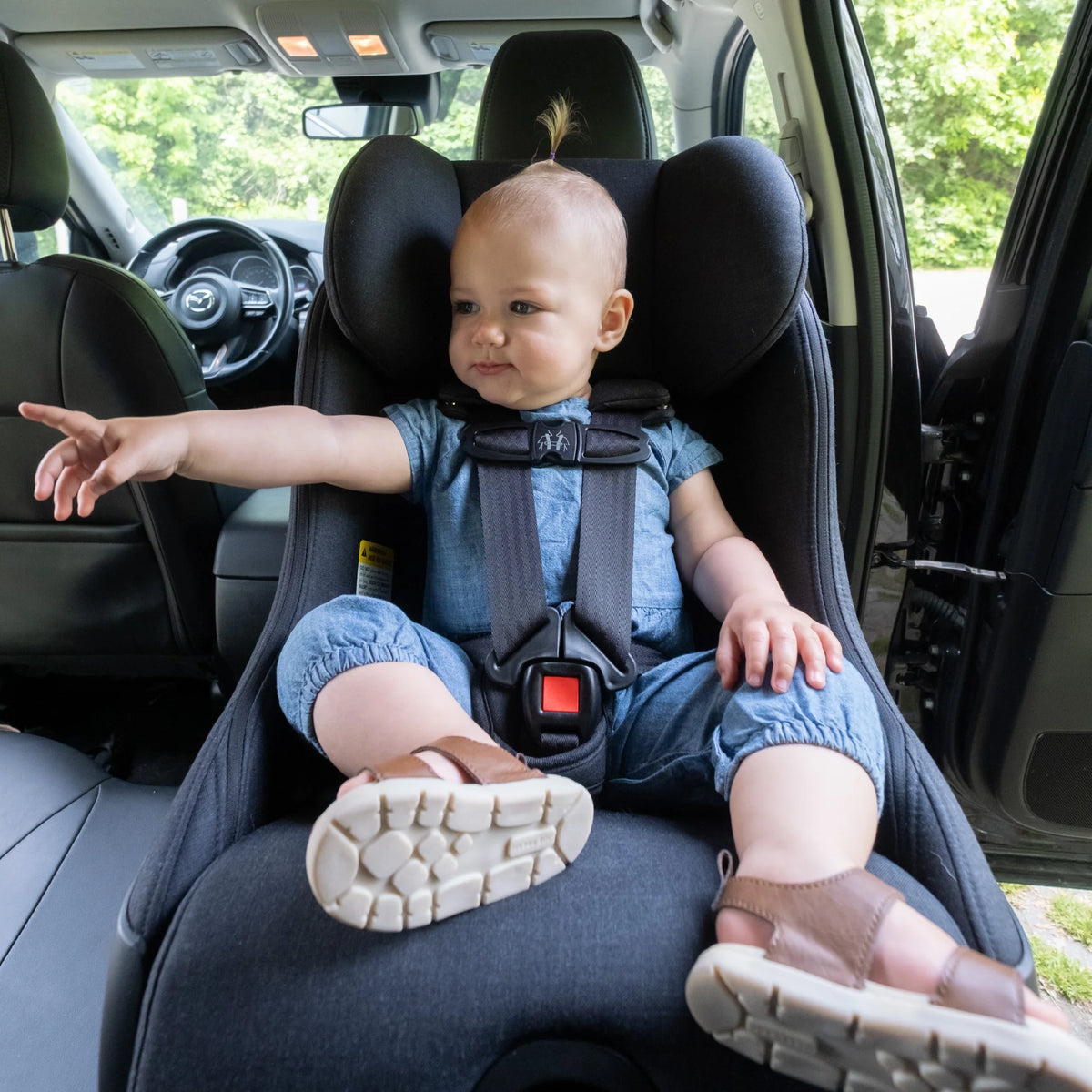 Clek Foonf Convertible Car Seat