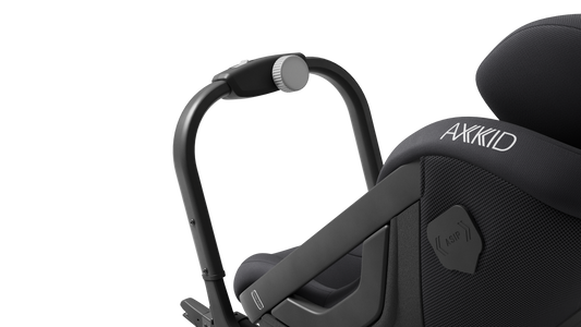 Axkid One3 Convertable Car Seat