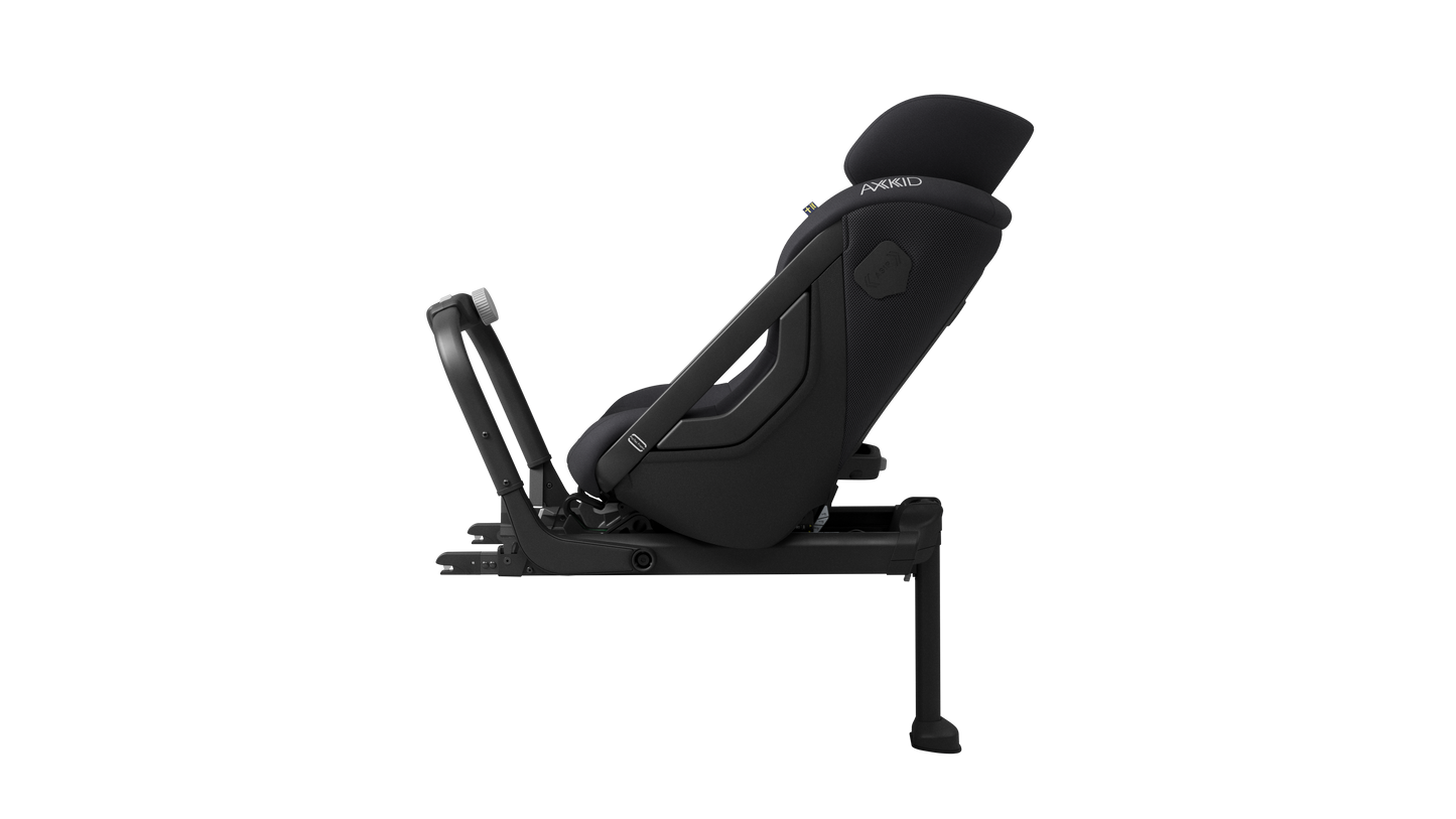 Axkid One3 Convertable Car Seat